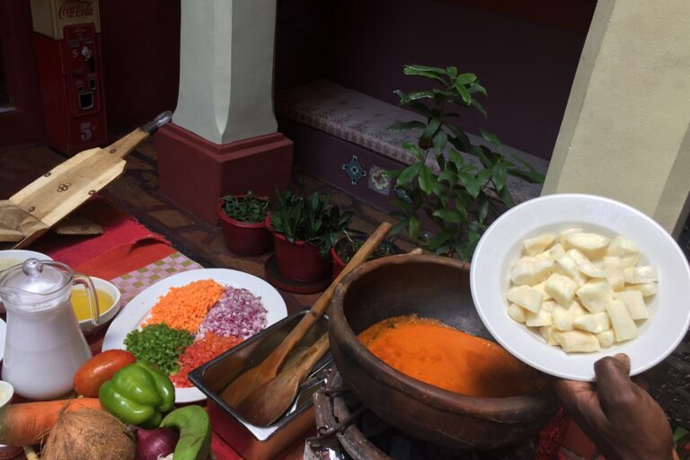 Zanzibar-Traditional-Cooking-Class-09-min-768x512